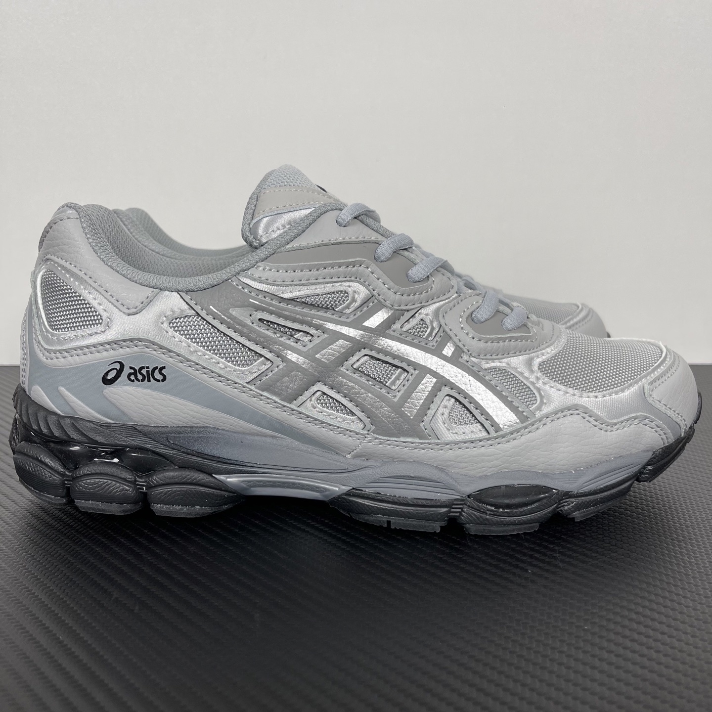 ASICS